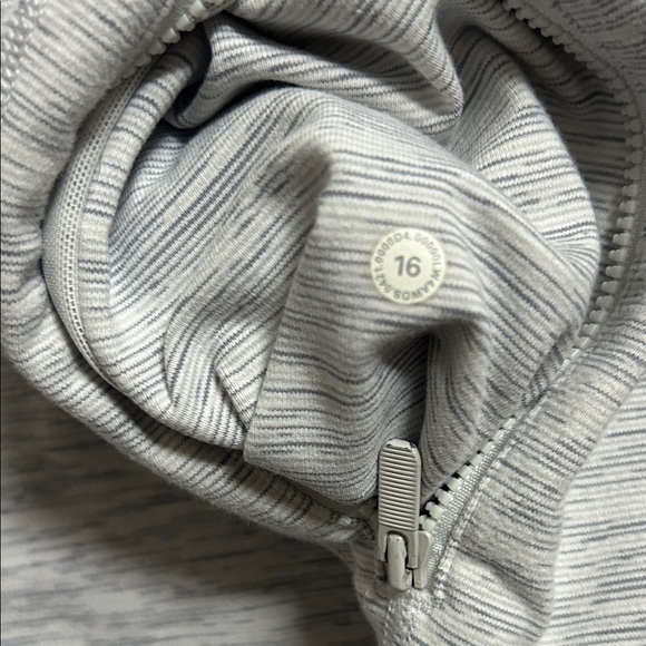 Lululemon Define jacket- white/ Light Gray Striped - Picture 7 of 8